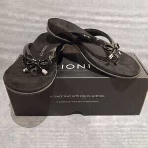 Vionic Women's Bella Toe Post Orthotic Sandals Bow Slip-On BLK PTNT SYN Size 9 W